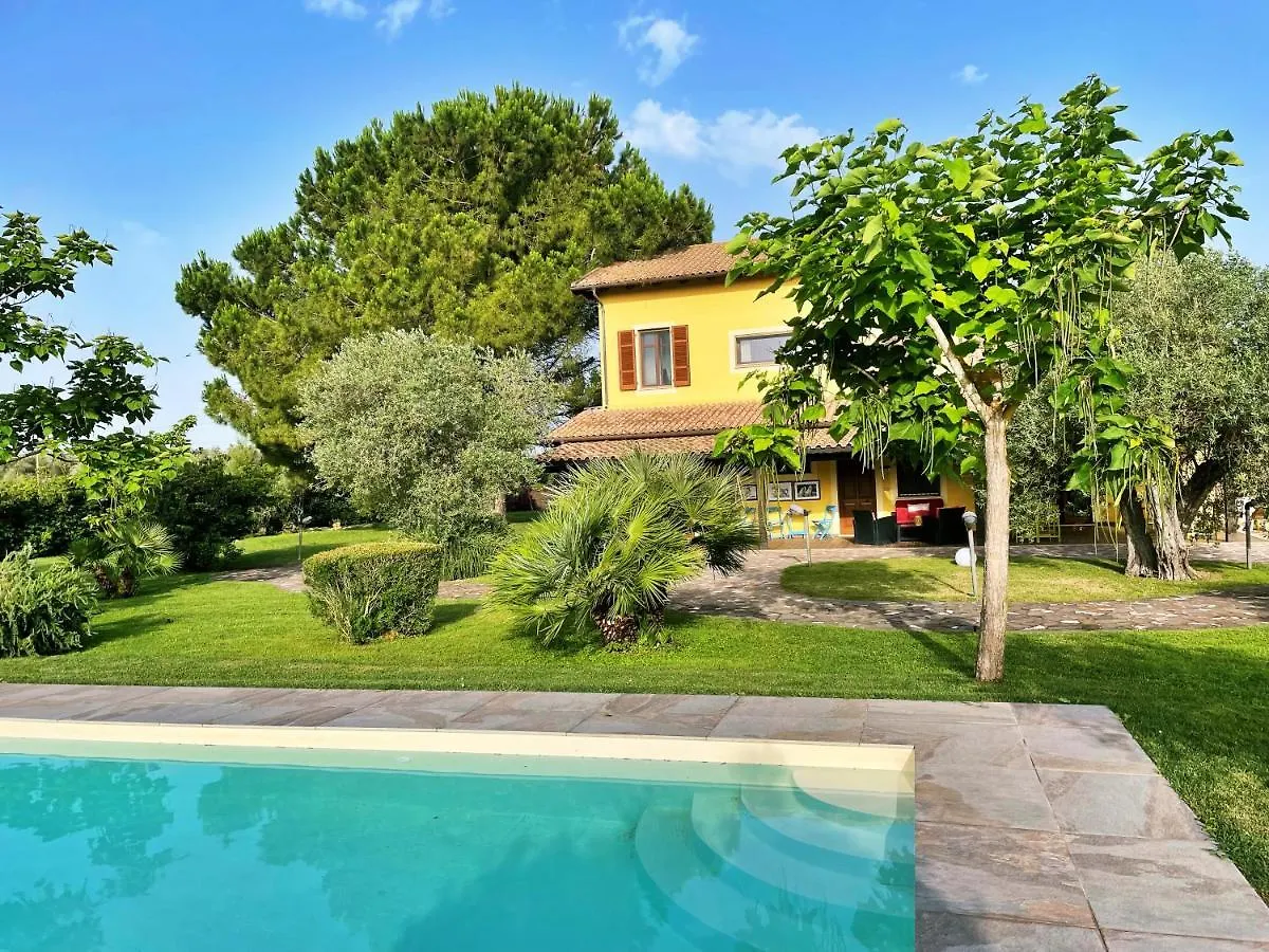 Su Passu Country House Fertilia