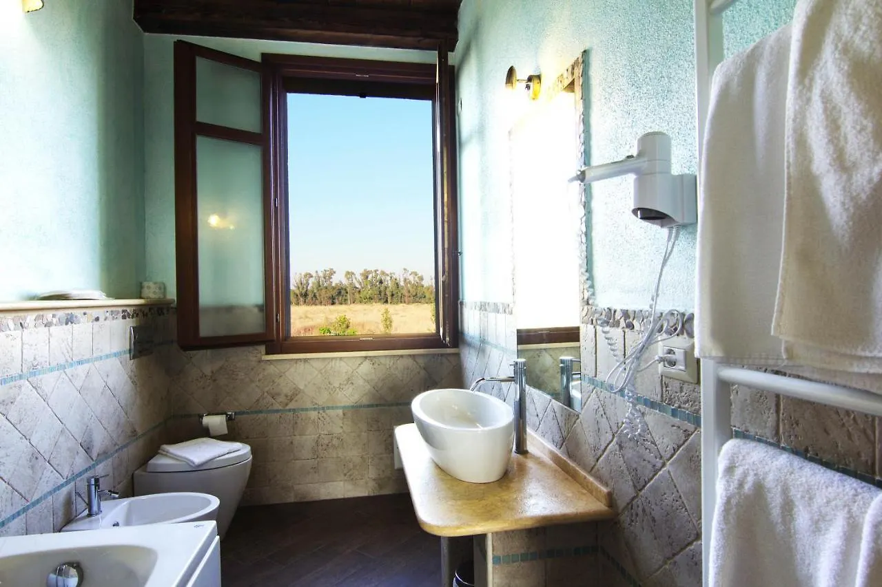 Su Passu Country House Fertilia Italia